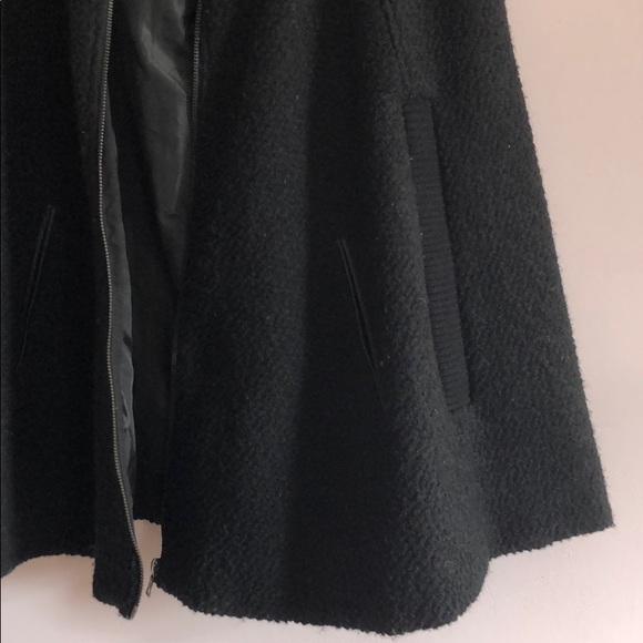 XXI Forever 21 black lined cape - Picture 2 of 5